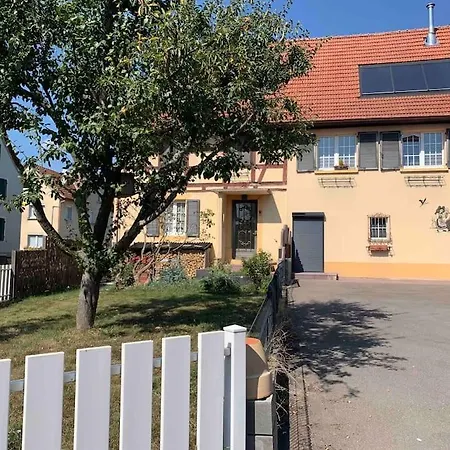 Apartment Cosy Pour 2 A 4 Personnes, Village Proche Mulhouse *