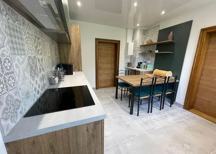 Cosy Pour 2 A 4 Personnes Soit 1 Ou 2 Couples Ou 1 Couple Et 2 Enfants, Village Proche Mulhouse * Burnhaupt-le-Bas